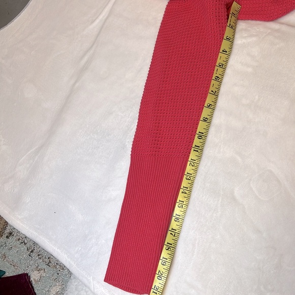 Max Studio Pink XL Crew Knit Sweater with Buttons down Back. NWT. BEAUTIFUL - Picture 7 of 7